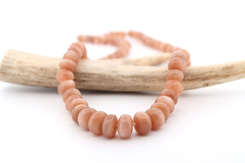 Smooth peach moonstone necklace Smooth peach moonstone necklace