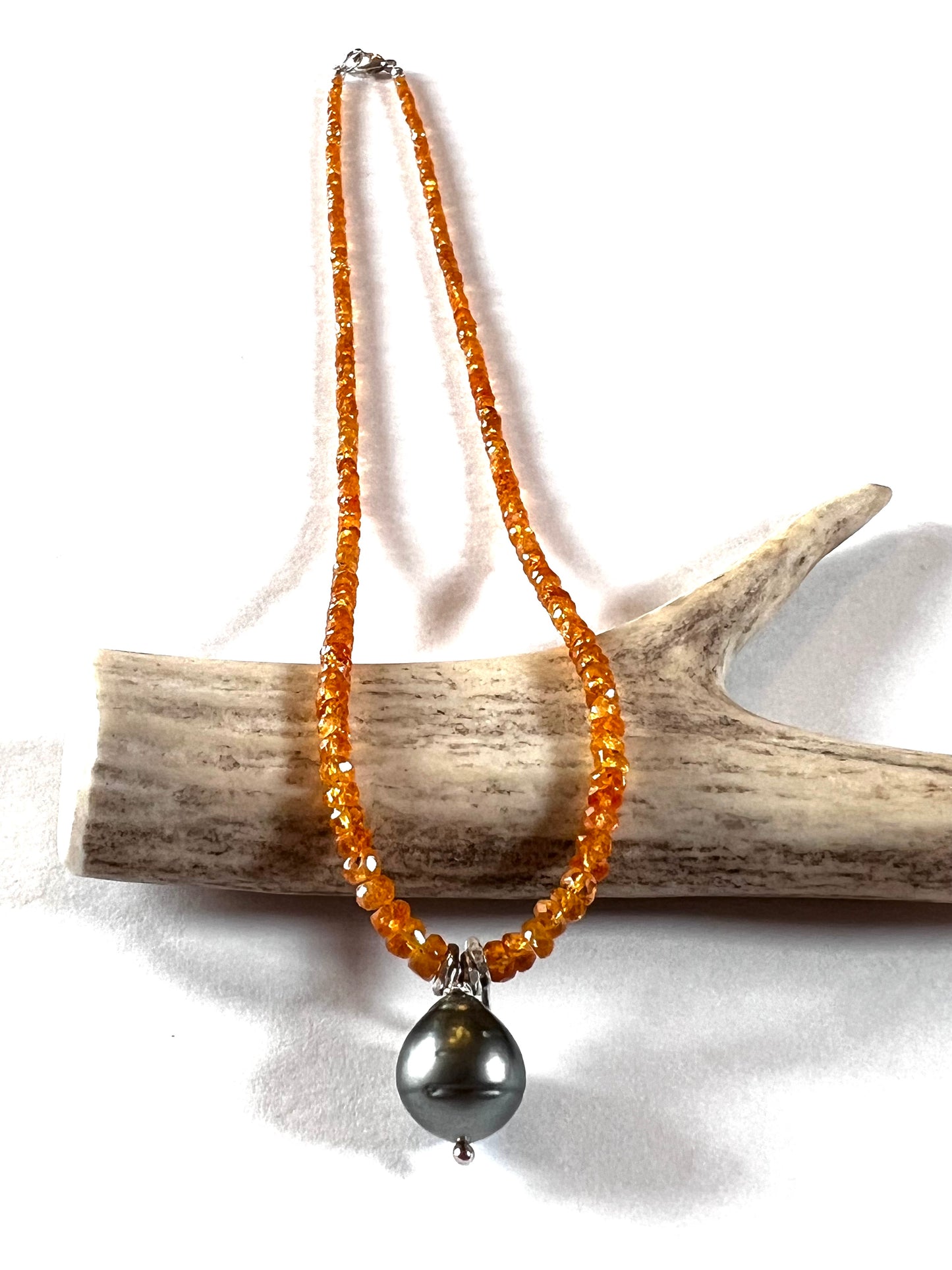 Orange sapphire & Tahitian pearl necklace