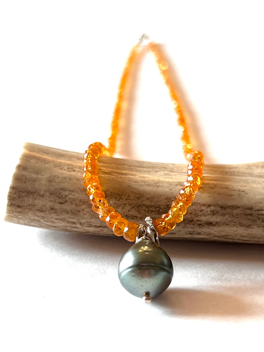 Orange sapphire & Tahitian pearl necklace