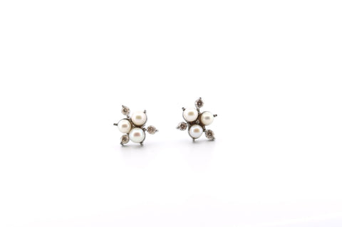 Sterling silver pearl & diamond stud earring